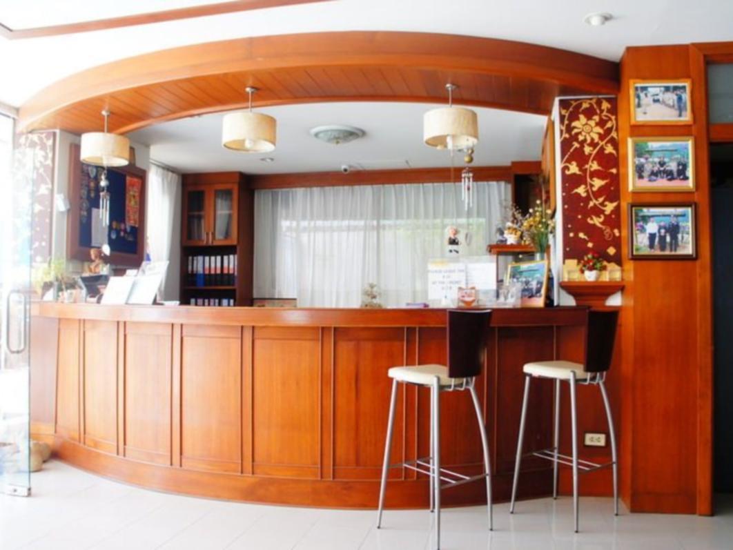 Vipa House Hotell Chiang Mai Exteriör bild