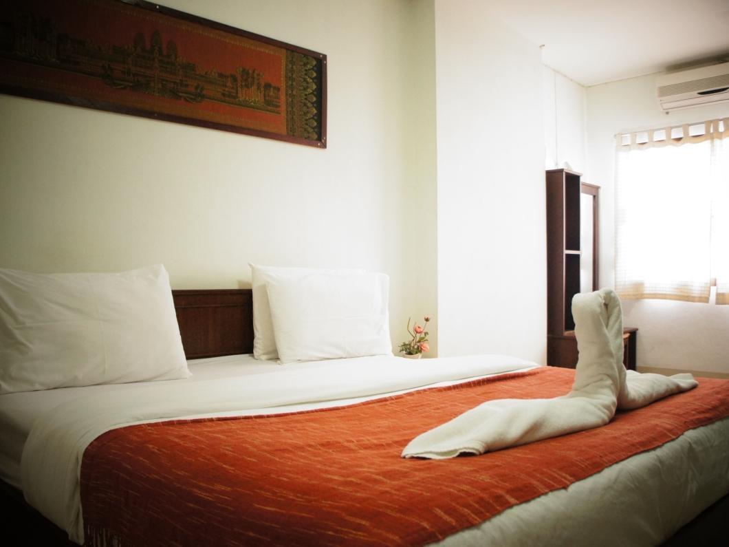 Vipa House Hotell Chiang Mai Exteriör bild
