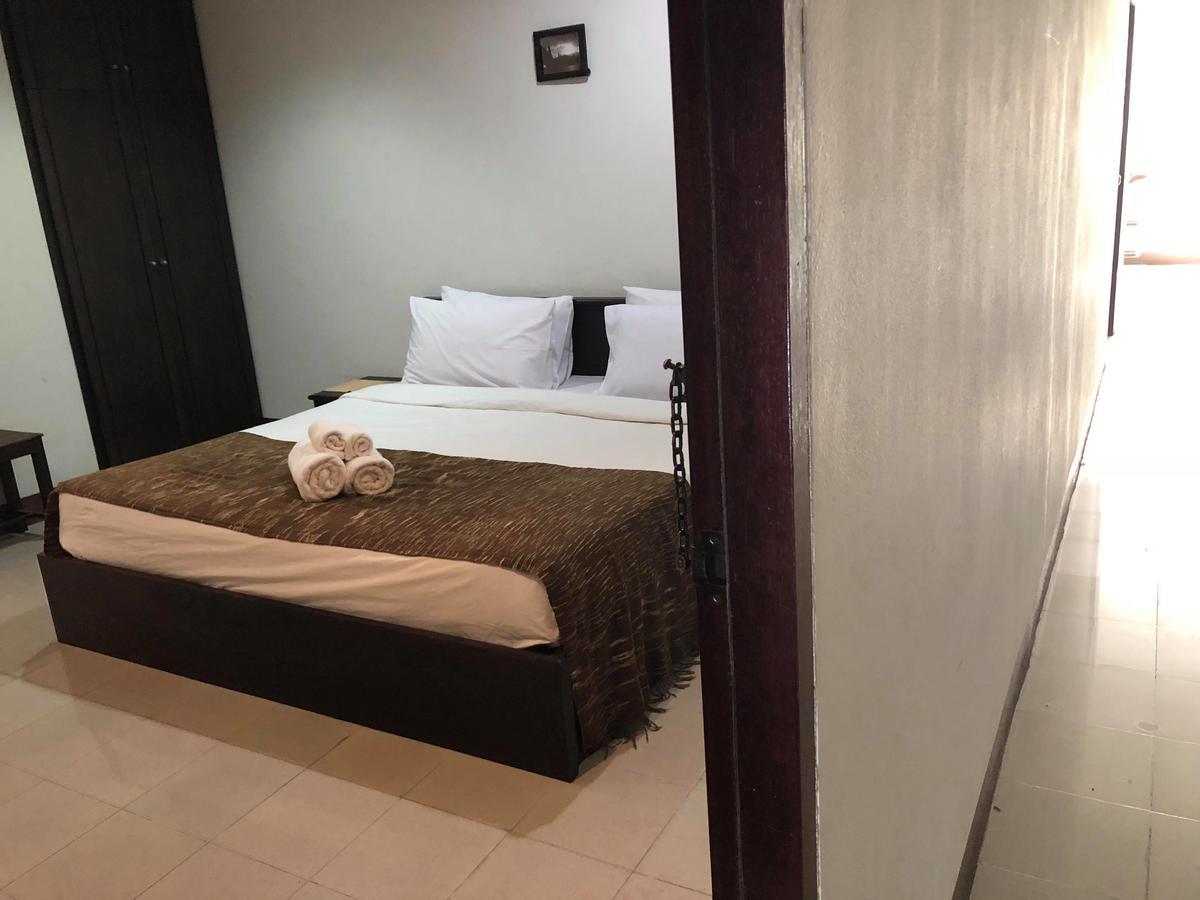 Vipa House Hotell Chiang Mai Exteriör bild