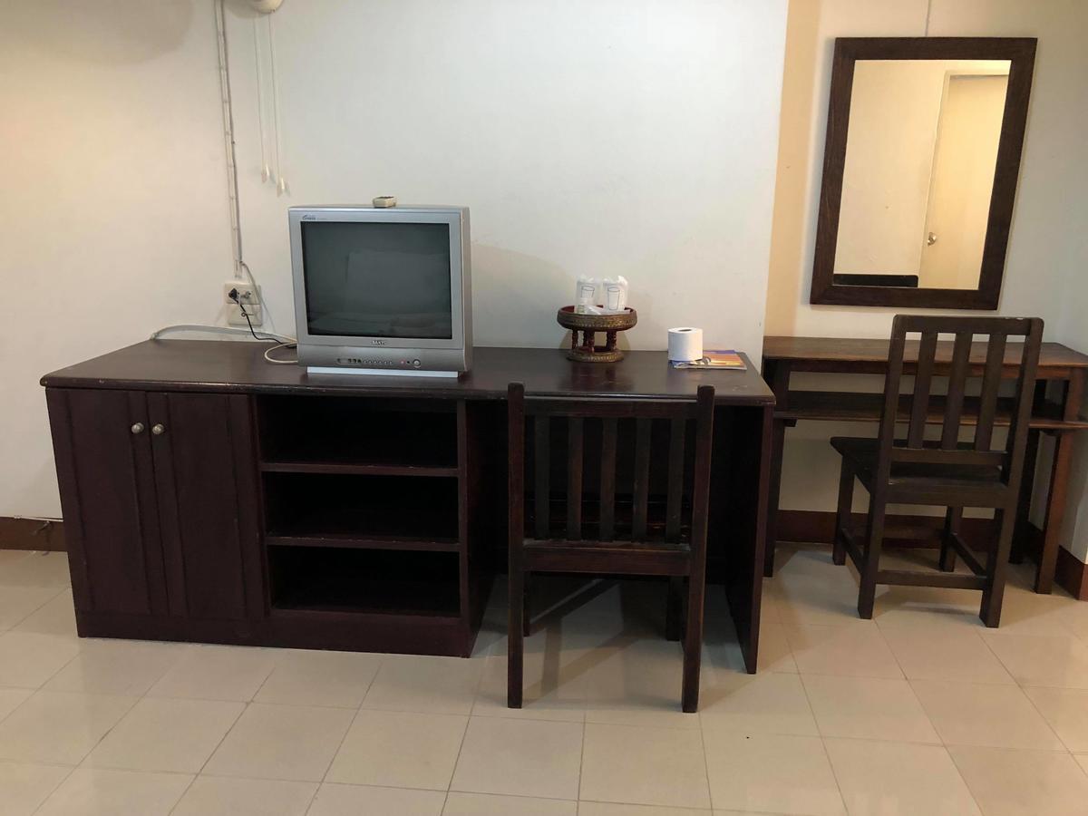 Vipa House Hotell Chiang Mai Exteriör bild
